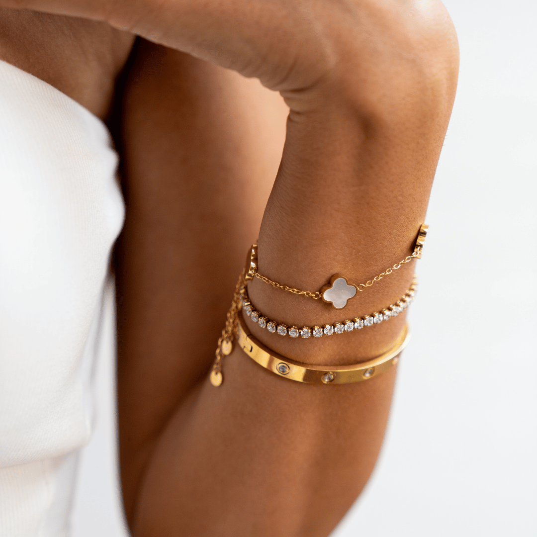 Off White Clover bracelet